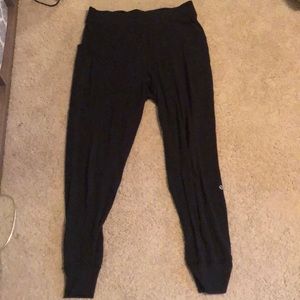 black lulu joggers